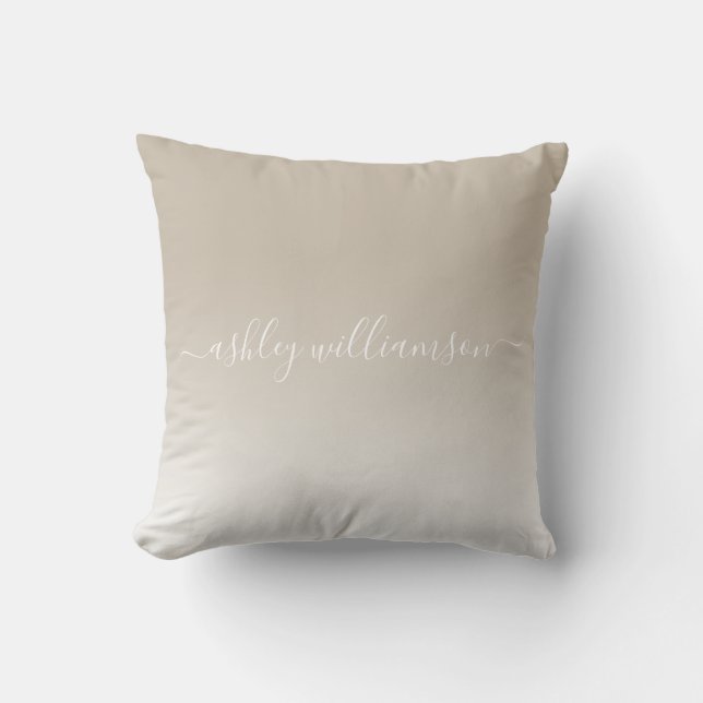 Coussin Chic Grey Blanc Ombre Effet Monogramme Nom (Recto)