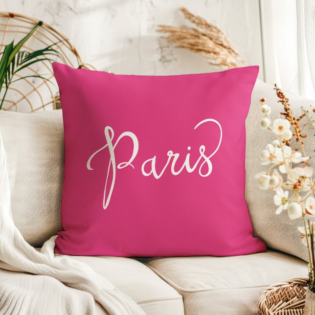 Coussin Chic Rose Chaud et Typographie Parisienne Blanche (Créateur téléchargé)