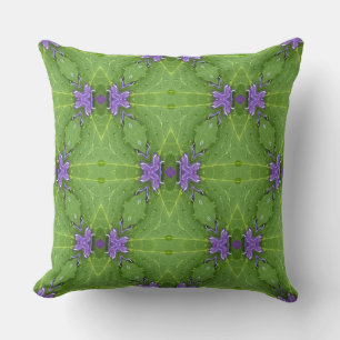 Coussin Chic violet et vert floral géométrique