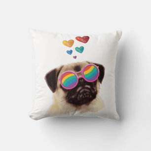 Coussin Chien Carlin avec coeurs Saint-Valentin