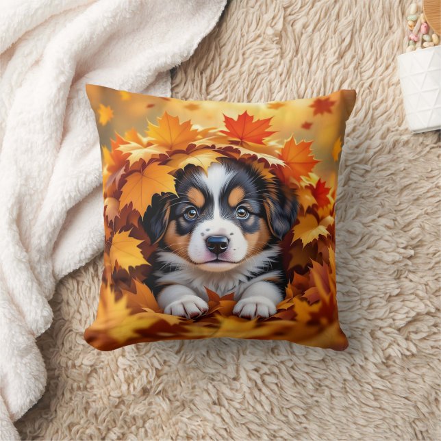 Coussin Chien chic mignon dans les feuilles d'automne (Couverture)