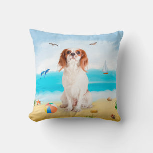 Coussin Chien roi cavalier sur la plage