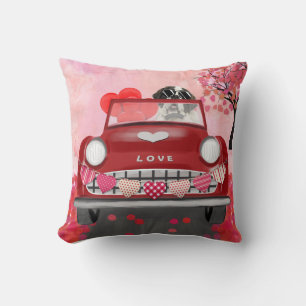 Coussin Chien Saint-Bernard en voiture avec coeurs pour la