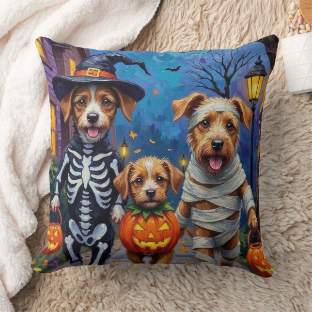 Coussin Chiens Chinook Trick-or-Treating Costume d'Hallowe (Couverture)