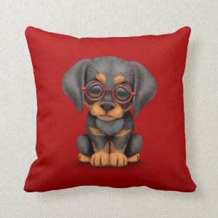 Coussin Chiot de dobermann avec des verres de lecture,
