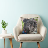 Coussin Chiot noir de carlin utilisant une veste (Chaise)