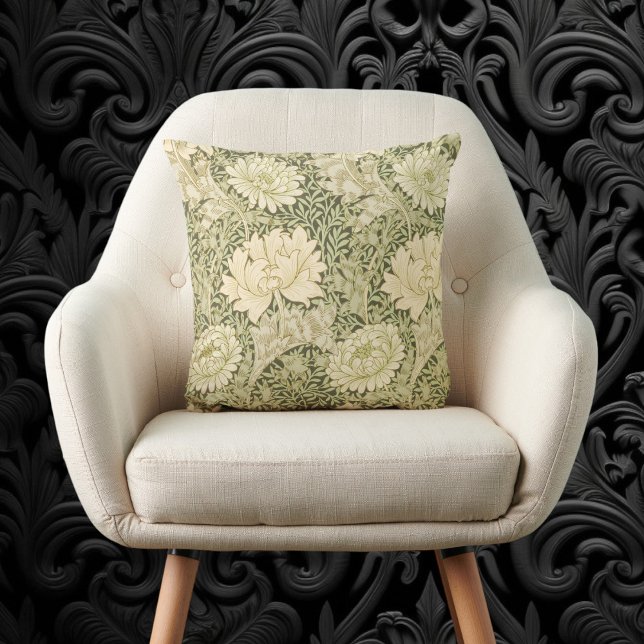 Coussin Chrysanthemum par William Morris, Art Vintage (Chrysanthemum by William Morris, Vintage Art Throw Pillow)
