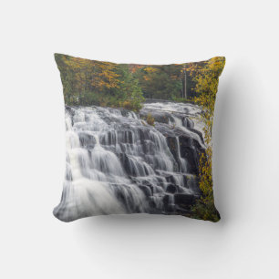 Coussin Chute Bond en automne près de Paulding, Michigan