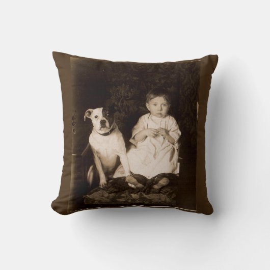 Coussin circa le pitbull 1910 et le bébé RPPC (Recto)