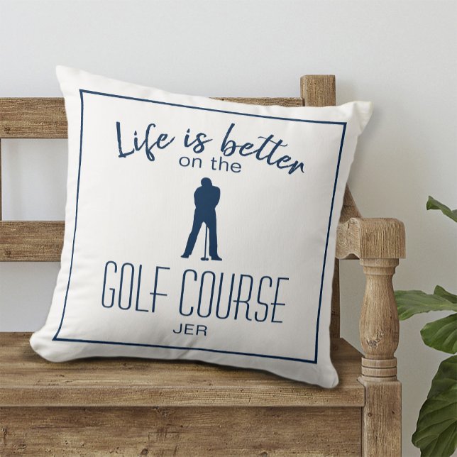 Coussin Citation du terrain de golf de Golfer Monogramme B (Golfer Golf Course Quote Monogrammed White Blue Throw Pillow)