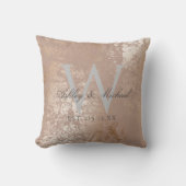 Coussin Clé de Mariage de monogramme Blush & Gold Script (Recto)
