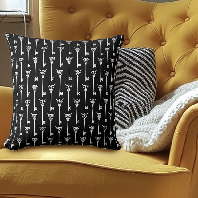 Coussin Clé de squelette de la Chouette tribale (Créateur téléchargé)