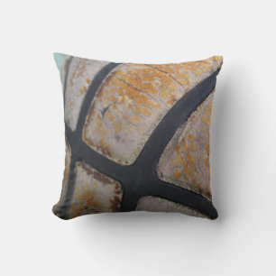 Coussin Closeup du vieux Worn Out Basketball