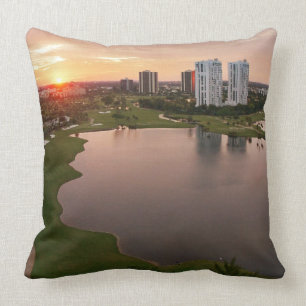 Coussin Club national au coucher du soleil, Aventura, la