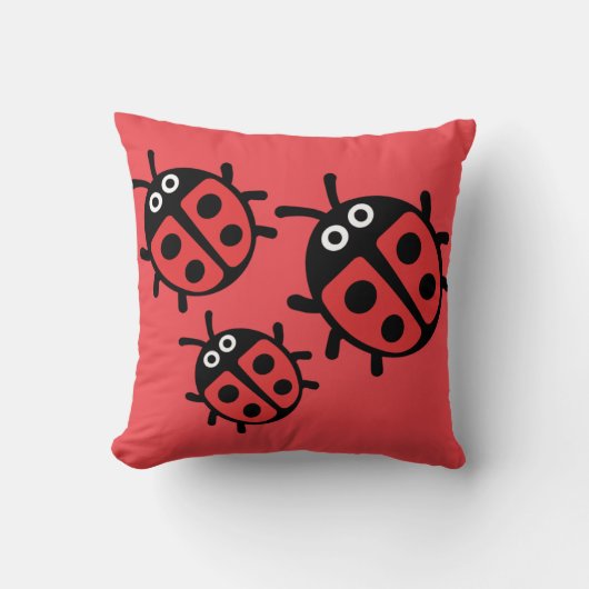 Coussin Coccinelle Famille de jolis enfants  (Recto)