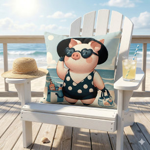 Coussin Cochon mignon en maillot de bain à pois à la plage