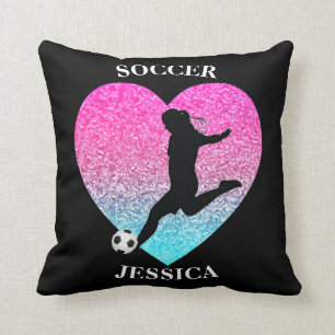 Coussin Coeur de fille de football avec nom