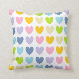 Coussin Coeurs en pastel d'arc-en-ciel