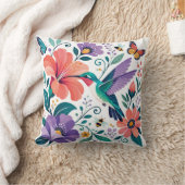 Coussin Colibri dans un jardin fleuri en fleurs (Couverture)