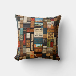 Coussin Collage d'art typographique de livre et d'enseigne