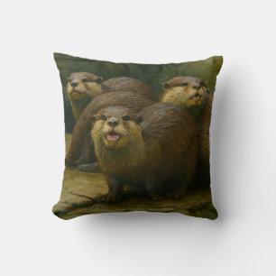 Coussin Compagnie curieuse - Famille Otter sur les rochers
