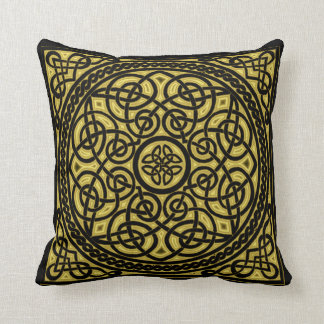 Coussin conception celtique d'or