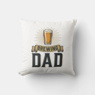 Coussin Conception de chemise de gravure vintage de bière 