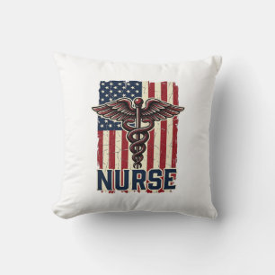 Coussin Conception de dos de drapeau d'infirmière vintage 