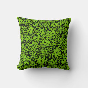 Coussin Conception de fleur - vert martien sur le noir