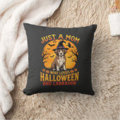 Coussin Conception de sorcière maman Labrador Halloween_1 (Couverture)