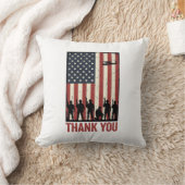 Coussin Conception de T-shirt de drapeau américain militai (Couverture)