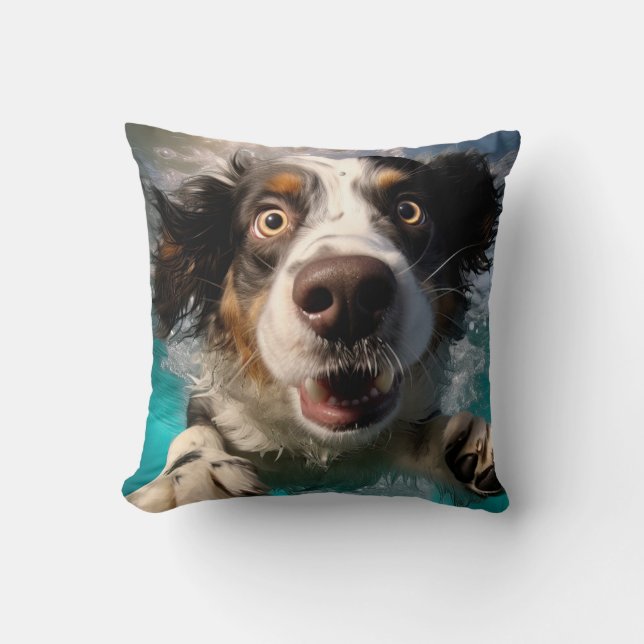 Coussin Conception sous-marine de la nage de chien excitée (Recto)