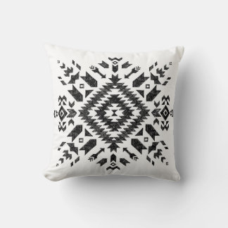Coussin Conception tribale : Noir Blanc Dessiné À La Main