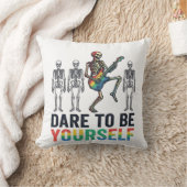 Coussin Conception vectorielle squelette arc-en-ciel osez (Couverture)