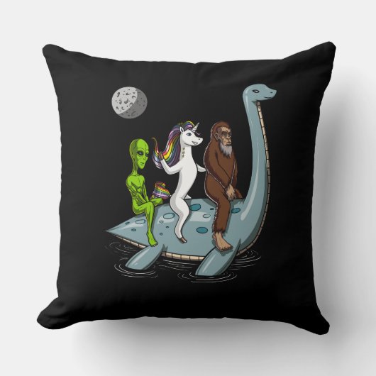 Coussin Conspiration Bigfoot Loch Ness Monster Water Ski (Recto)