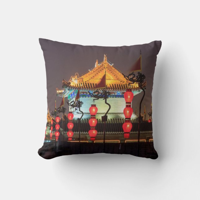 Coussin Construction du mur d'enceinte la nuit (Recto)
