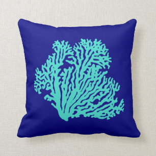 Coussin Corail Turquoise Sur La Décoration Côtière Bleue D