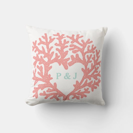 Coussin Coral Heart Aqua Beach Wedding Date personnalisée (Recto)