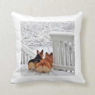 Coussin Corgis dans la neige