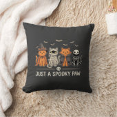 Coussin Costume de chat Halloween Spooky Paw Vector Design (Couverture)