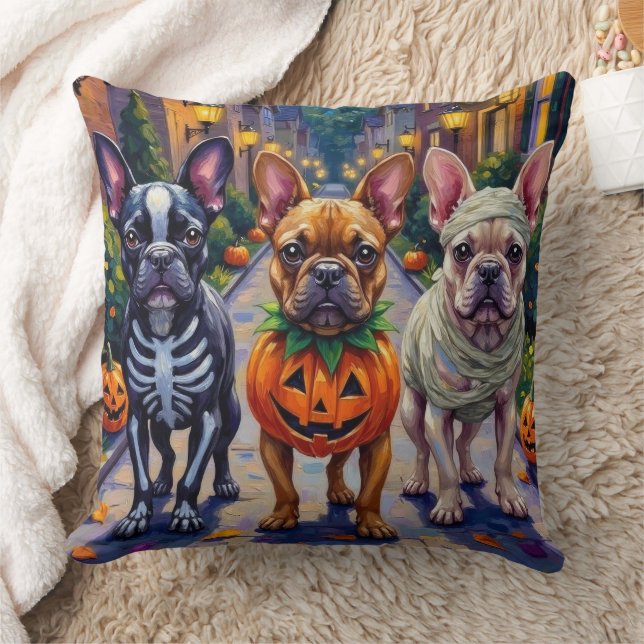 Coussin Costume d'Halloween en français pour chien-taureau (Couverture)