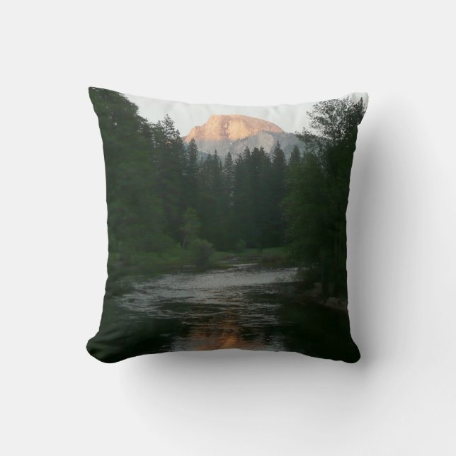 Coussin Coucher de soleil à moitié dôme dans le parc natio (Recto)