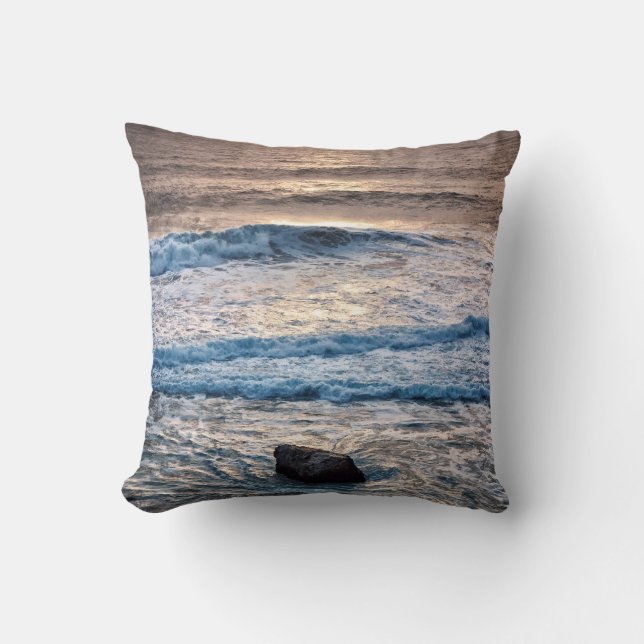 Coussin Coucher de soleil délicat sur la plage (Recto)