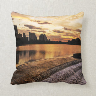 Coussin Coucher du soleil dans la ville Londrina