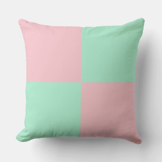 Coussin Couleur en bon état rose-clair et légère (Recto)