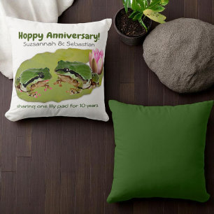 Coussin Couple de grenouilles drôles d'anniversaire sur mo