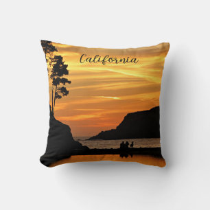Coussin Couple et chien romantique plage côte coucher de s