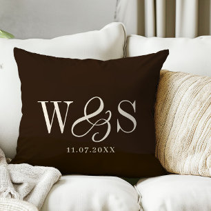 Coussin Couples de mariage initial brun élégant de ferme