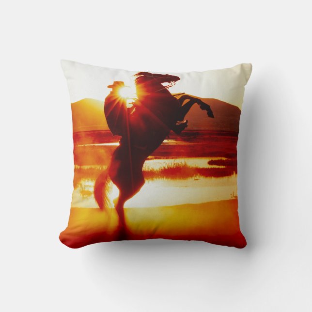 Coussin Cow-boy et couché de soleil Jetez l'oreiller (Recto)
