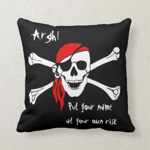 Coussin Crâne et pirate d'os de croix